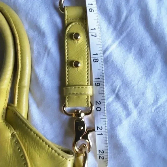 American Glamour Badgley Mischka - Picture 5 of 11